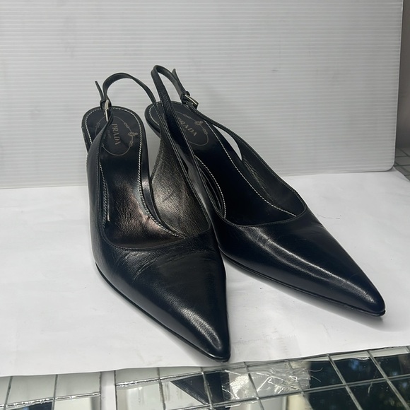 Prada Sz 38 Smooth Black Leather Slingback Slip On Classic Heels - Picture 5 of 11